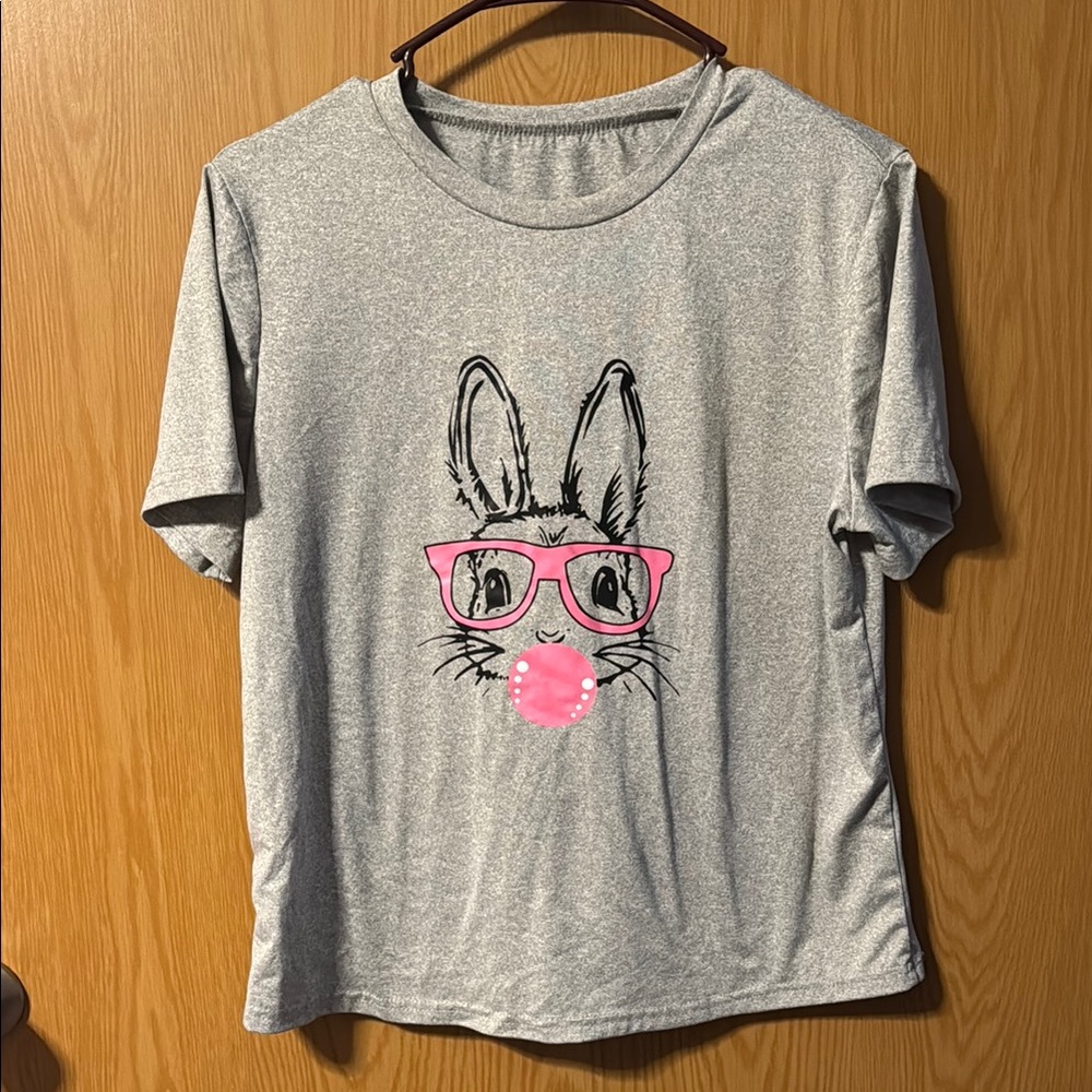 Gray Easter t shirt bunny graphic blowing bubble gum